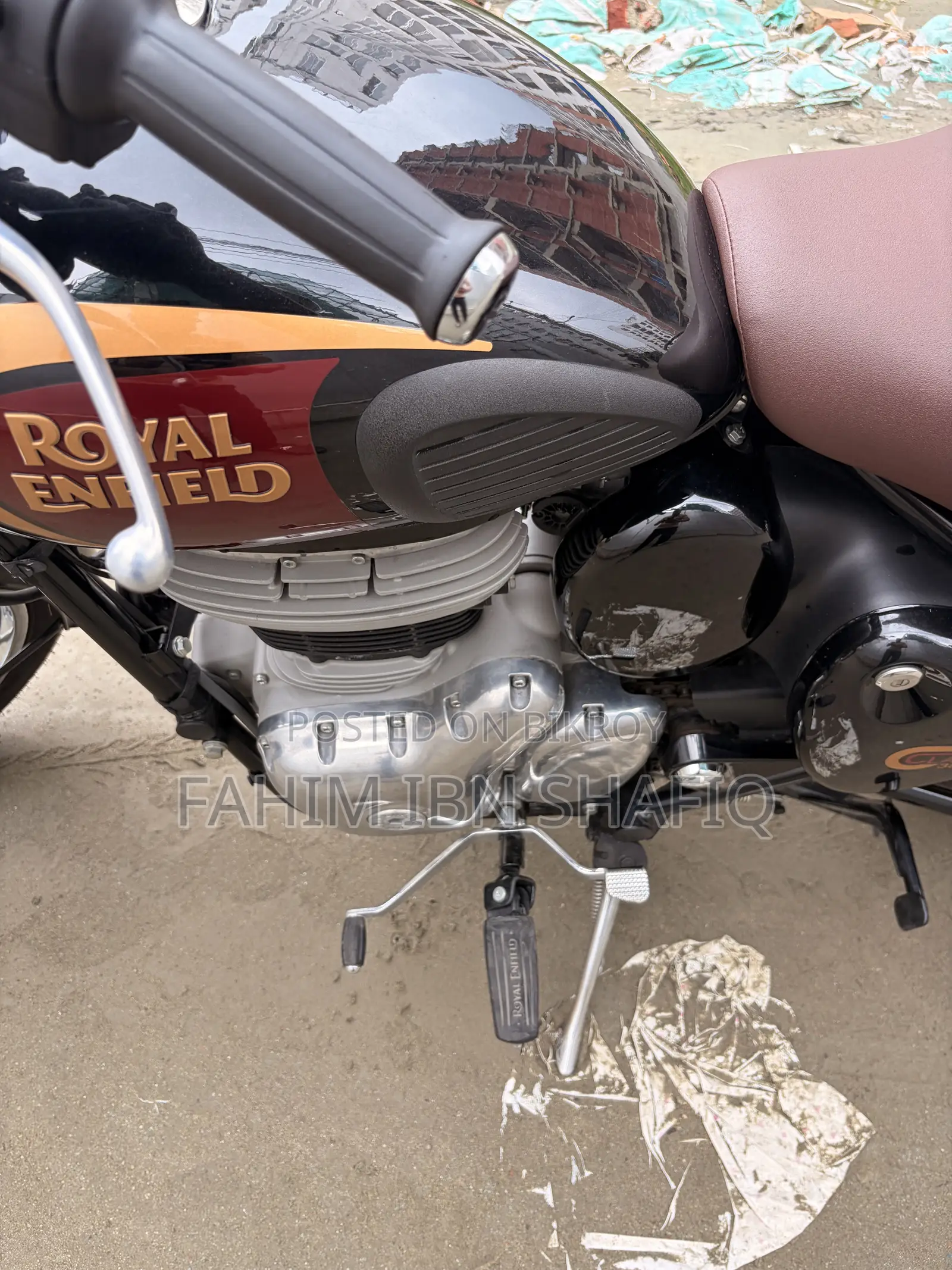 Royal Enfield Classic 350 ২০২৫ কালো