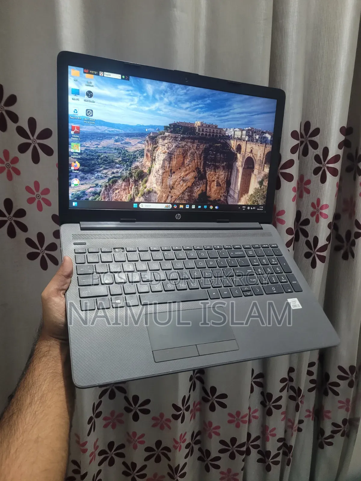 Laptop HP 250 G7 4GB Intel Core i3 HDD+SSD 1TB