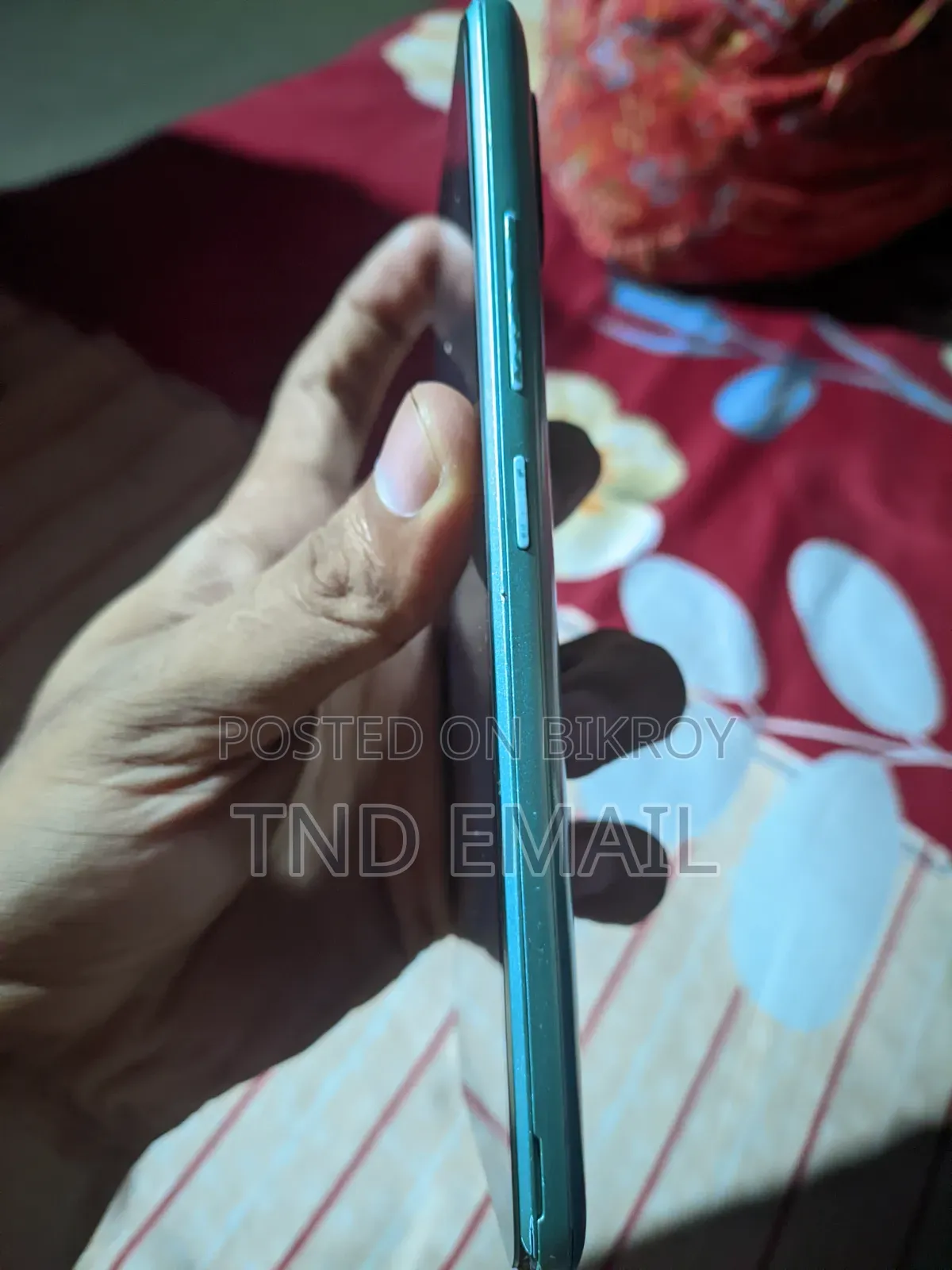ওয়ালটন ৩২ জিবি নীল