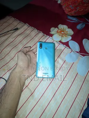 ওয়ালটন ৩২ জিবি নীল