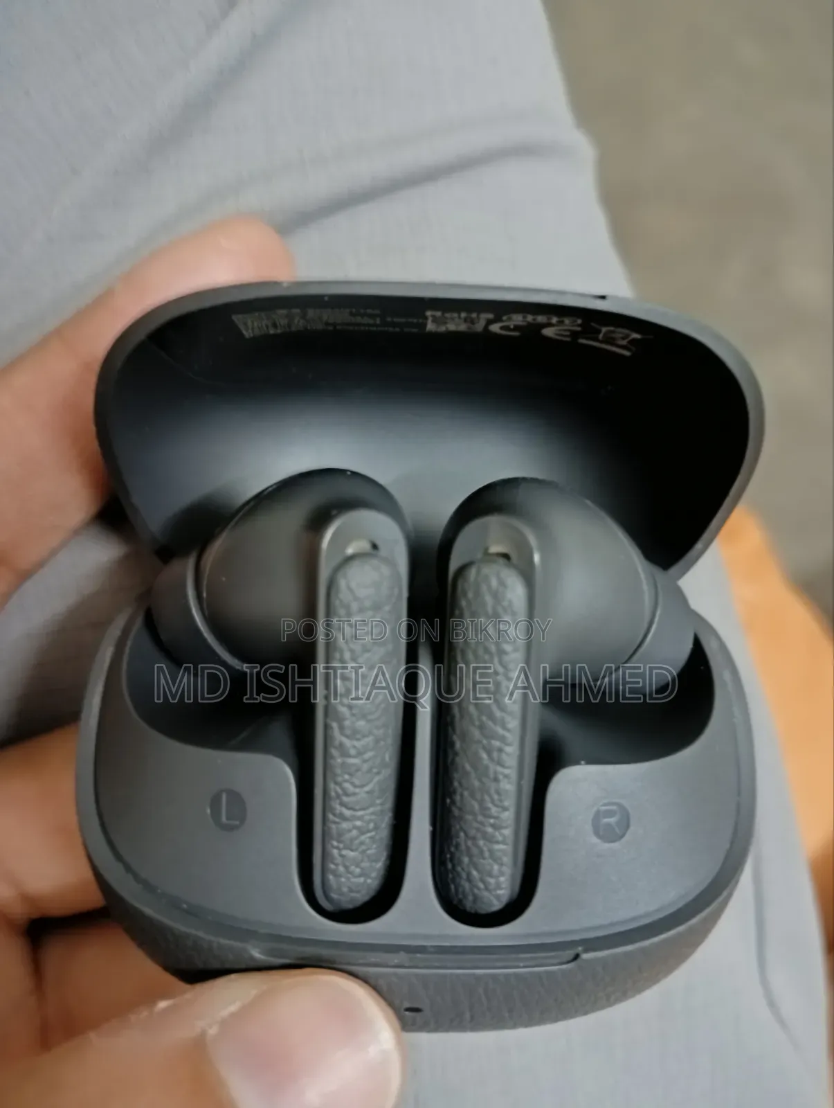 TWS or Earbuds