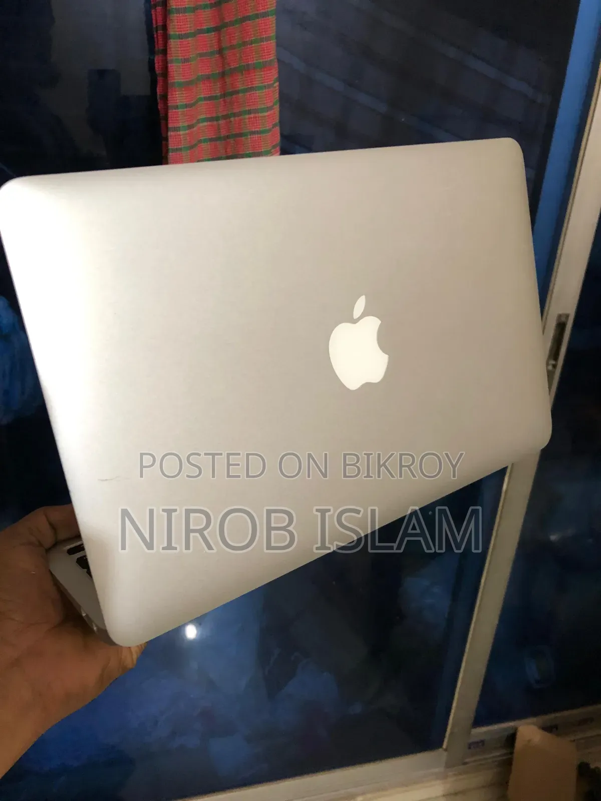 Laptop Apple MacBook 8GB Intel Core I5 HDD 512GB