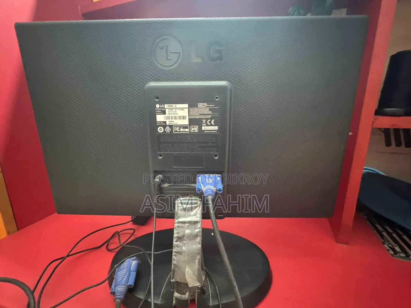 Lg Monitor 19 Inches Full Fresh Condition