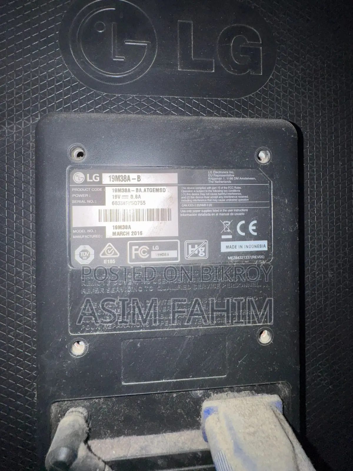 Lg Monitor 19 Inches Full Fresh Condition