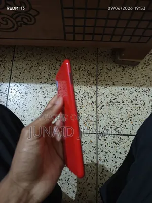 Samsung A10 32 GB Red