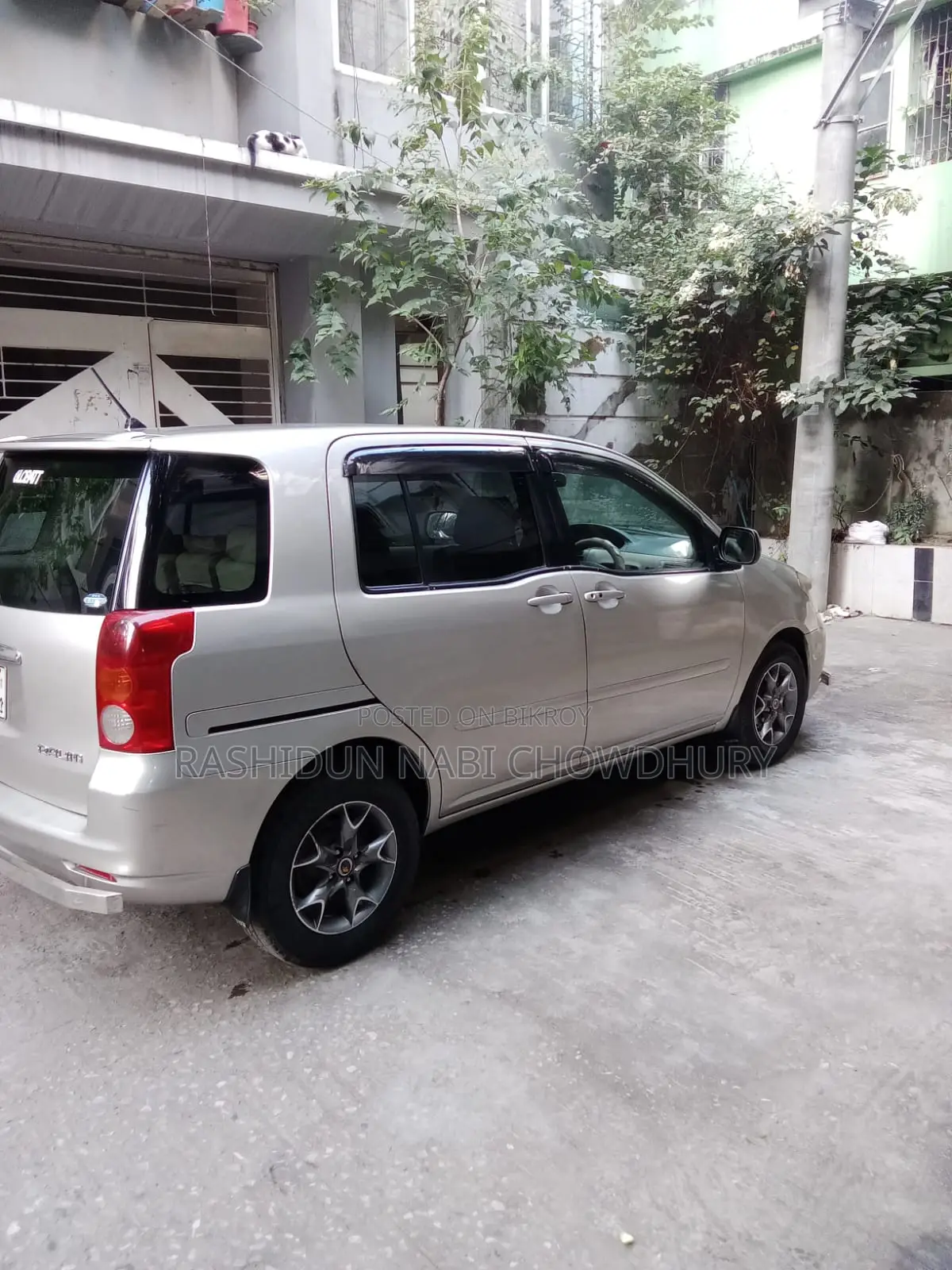Toyota Raum 2005 Silver