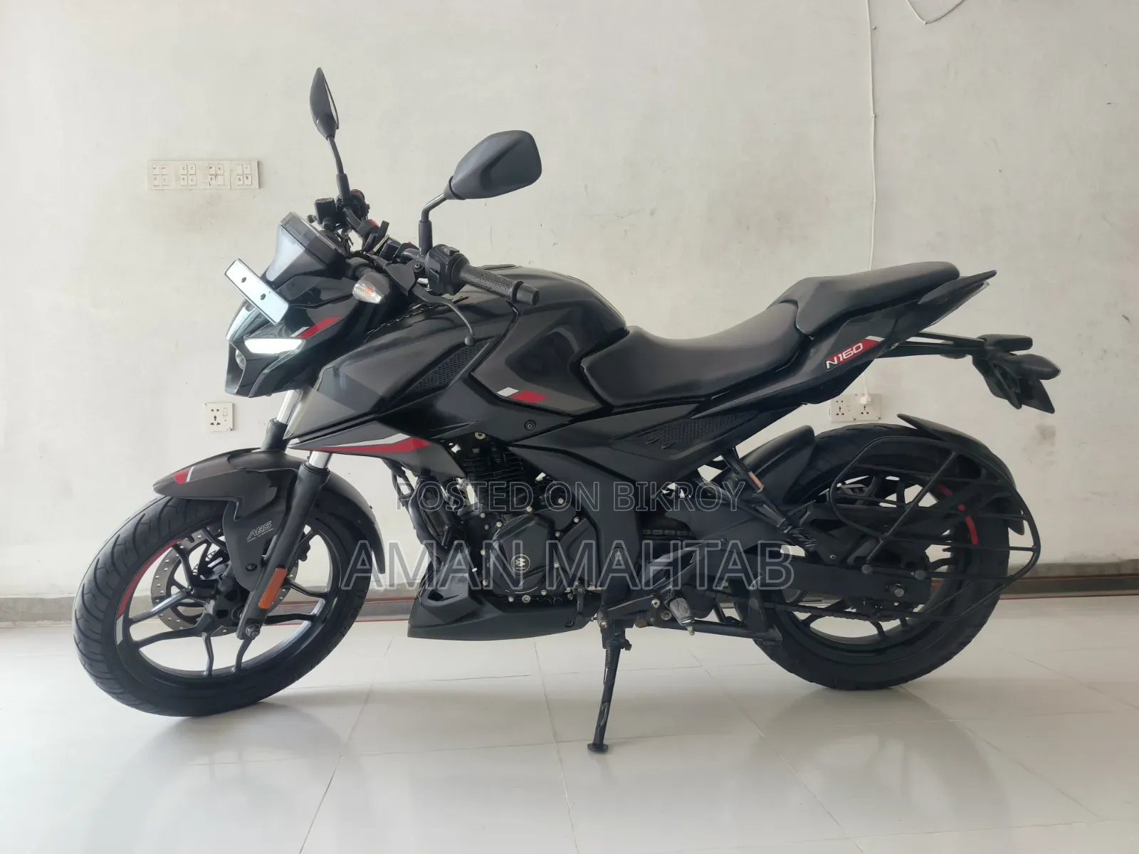 Bajaj Pulsar N160 2024 ব্ল্যাক