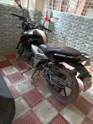 TVS Apache RTR 160 4V 2019 Black