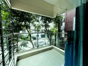 উত্তরা ০৪ নং সেক্টরে ৩ বেডরুমের অ্যাপার্টমেন্ট বিক্রয়ের জন্য