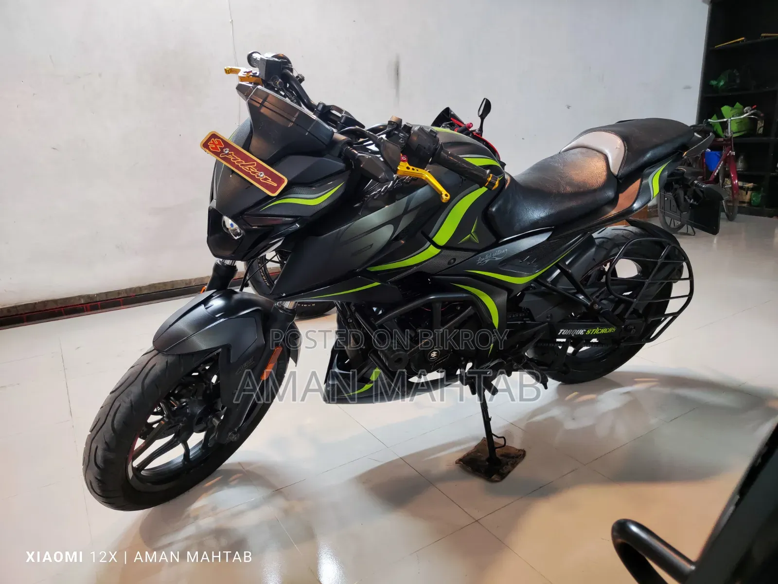 বাজাজ পালসার এন১৬০ ২০২৩ ব্ল্যাক