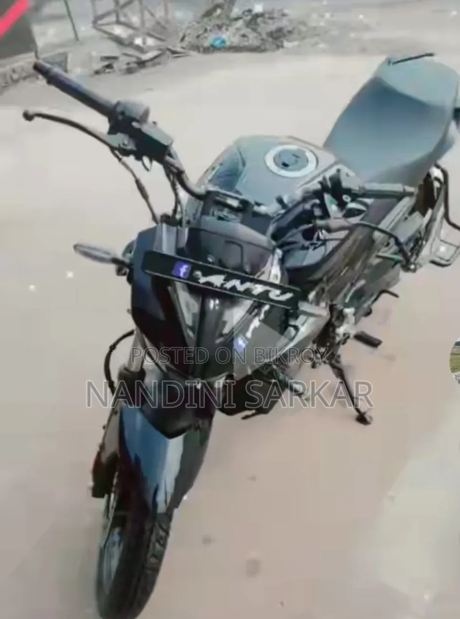 Hero Xtreme 125R 2025 Black