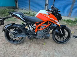 কেটিএম ডিউক ১২৫ ২০২৩ অরেঞ্জ