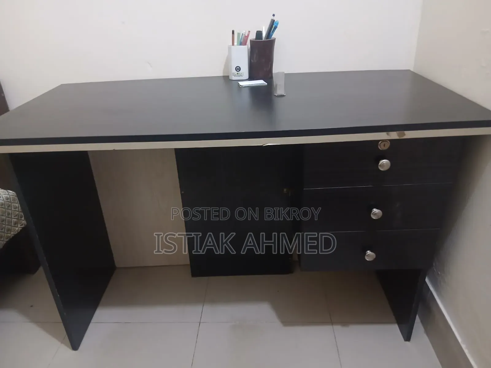 Reading Table