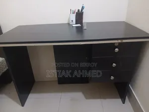 Reading Table