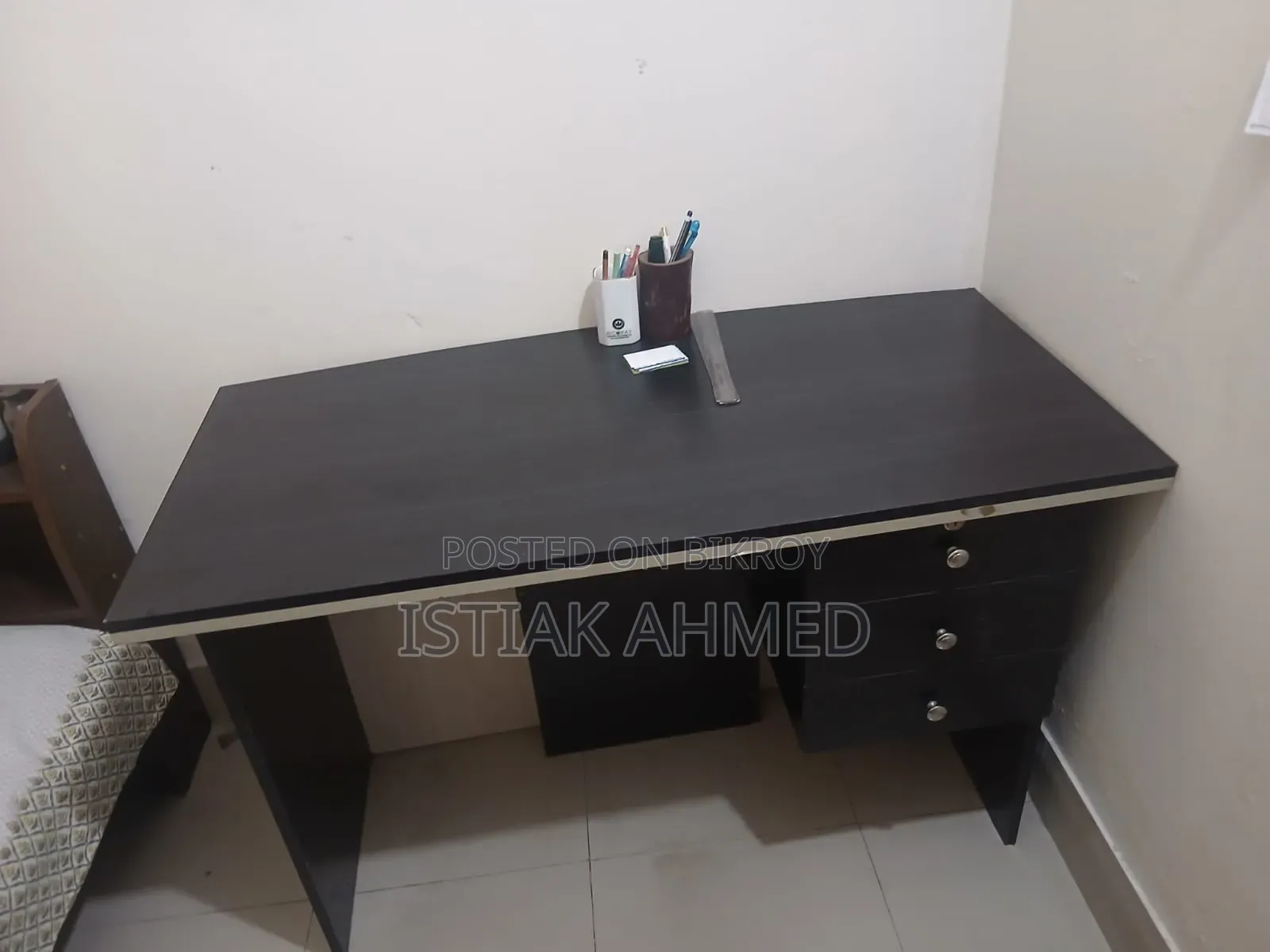 Reading Table