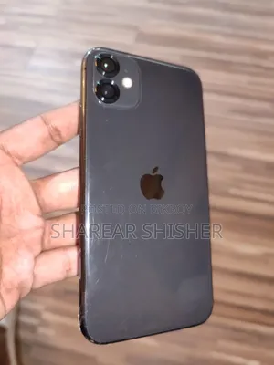 New Apple iPhone 11 128 GB Black