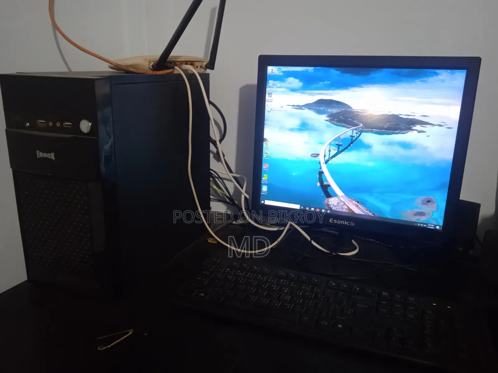 Desktop Computer Gigabyte GB-BXi3H-4010 4GB Intel Core I3 HDD 320GB