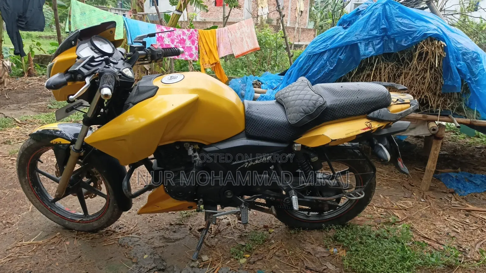 TVS Apache RTR 160 2V 2018 Yellow