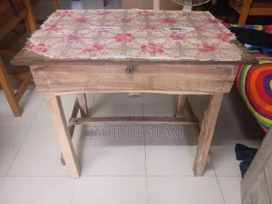 Study Table (Box)