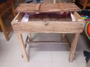 Study Table (Box)