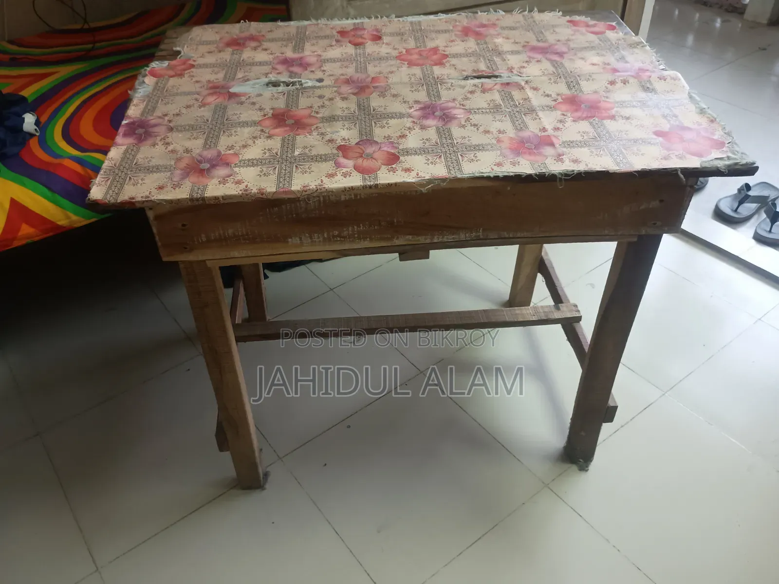 Study Table (Box)