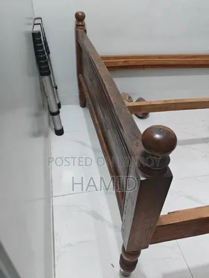 ৫/৭ ফিট খাট