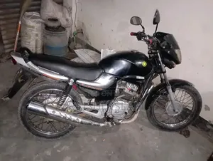 Yamaha 2006 Black