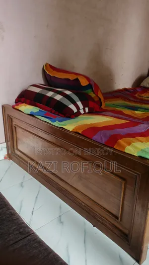 সিঙ্গেল সেগুন কাঠের খাট