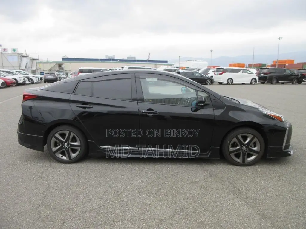 Toyota Prius 2021 Black