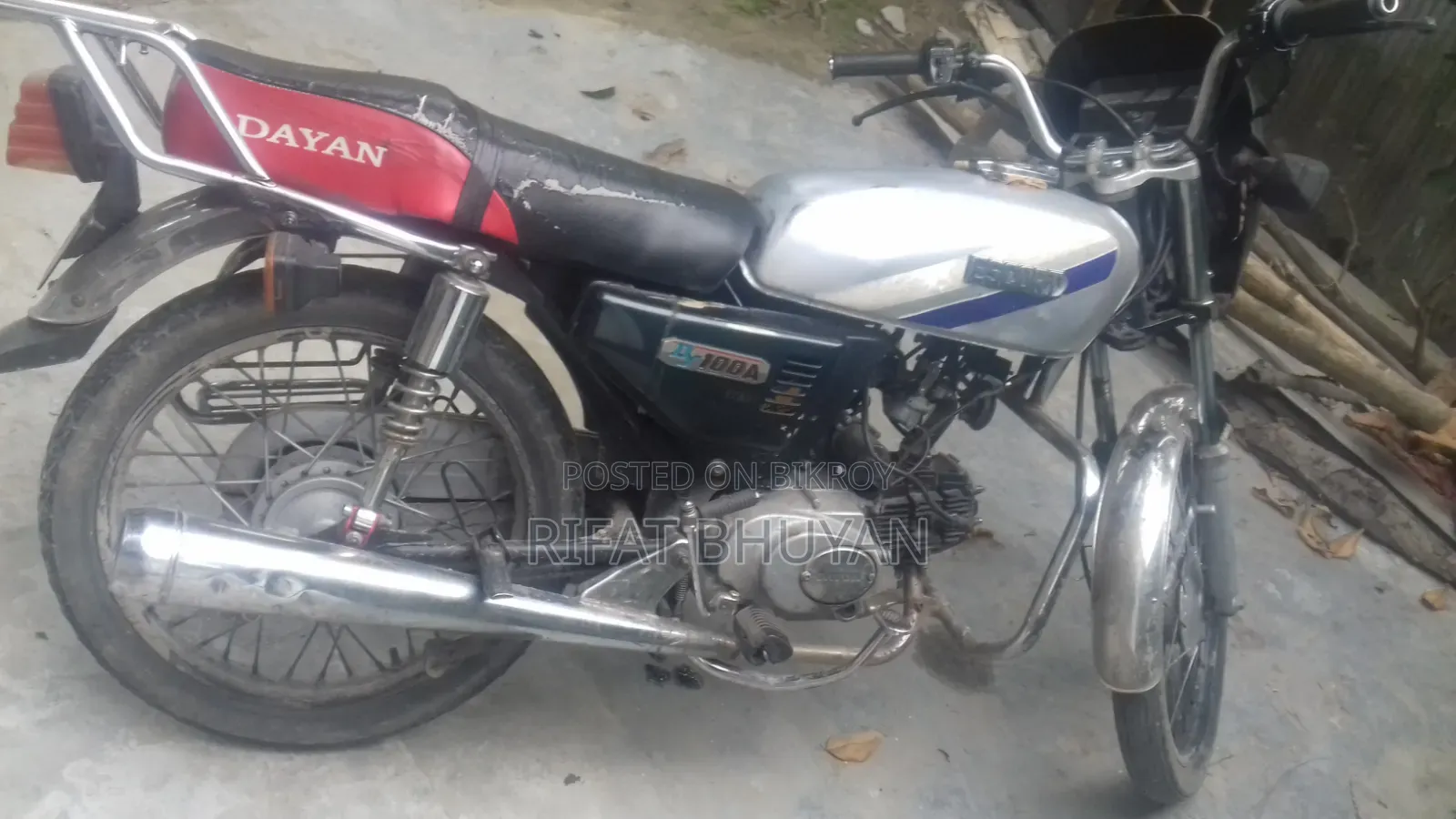 দায়াং ডিওয়াই১০০-এ ২০০৫ সিলভার