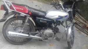 দায়াং ডিওয়াই১০০-এ ২০০৫ সিলভার