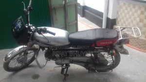 দায়াং ডিওয়াই১০০-এ ২০০৫ সিলভার