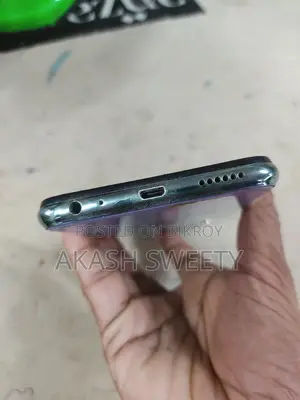 Vivo Y17 128 GB Blue