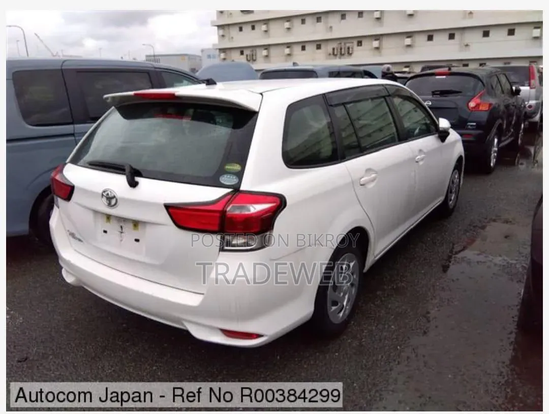 Toyota Corolla Fielder 2020 White