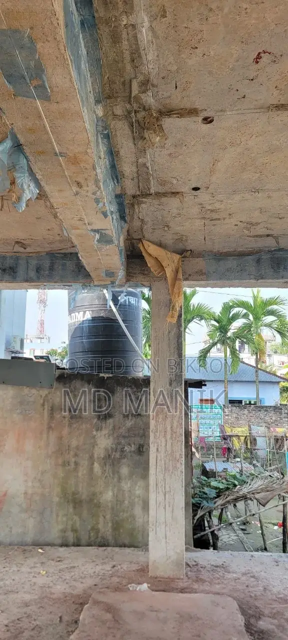সুলভ মুল্যে খুলনা জিরো পয়েন্ট জমি সহ বাড়ি বিক্রয়।