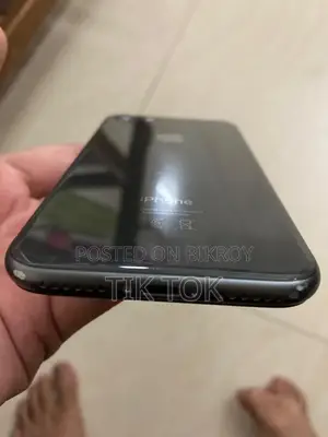 New Apple iPhone 8 128 GB Black