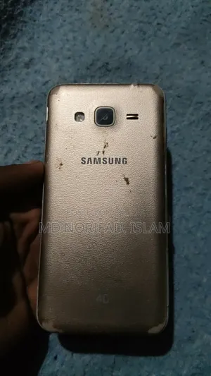 Samsung Galaxy J3 16 GB Gold