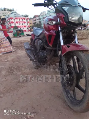 Honda CB 2017 Red
