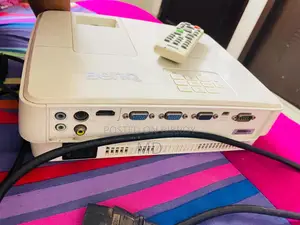 Benq প্রজেক্টর বিক্রি হবে