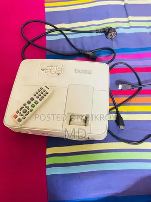 Benq প্রজেক্টর বিক্রি হবে
