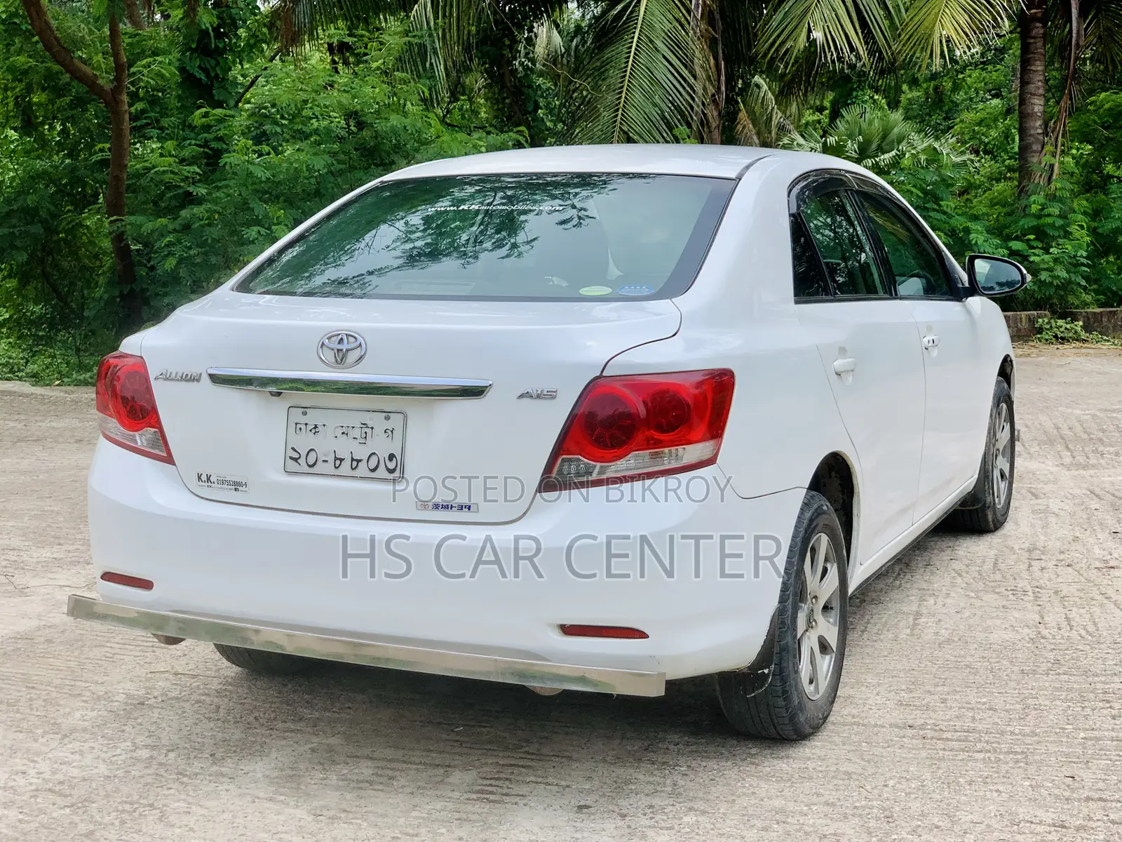 টয়োটা অ্যালিয়ন ২০১২ সাদা