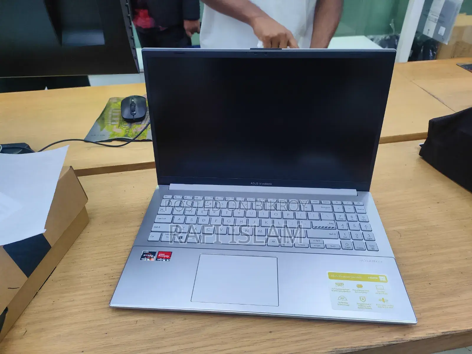 ল্যাপটপ Asus Vivobook 16 8GB AMD Ryzen 5 HDD+SSD 512GB