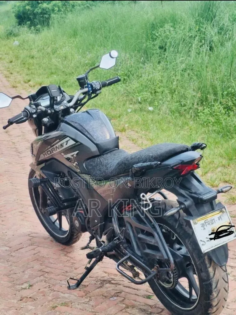 হোন্ডা হর্নেট ২০২০ ধূসর