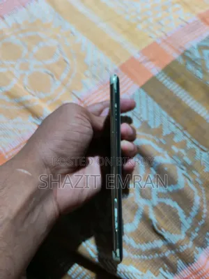 Samsung Galaxy J7 16 GB