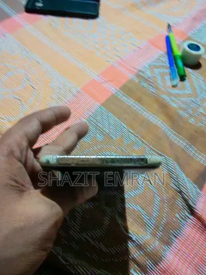 Samsung Galaxy J7 16 GB
