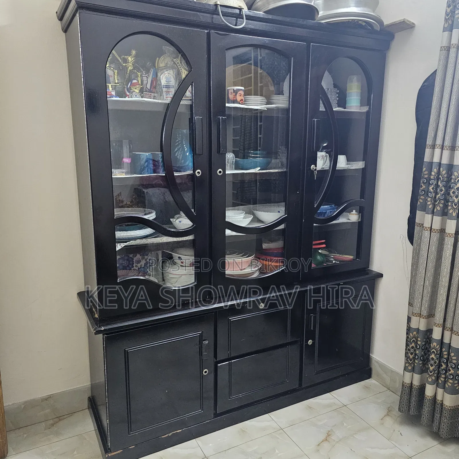 This showcase is for sale, it is made of Malaysian board.