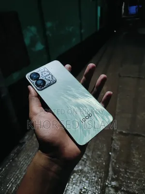 iQOO 128 GB Green