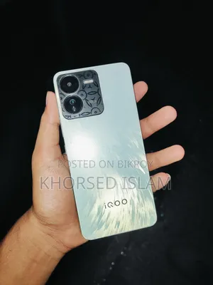 iQOO 128 GB Green