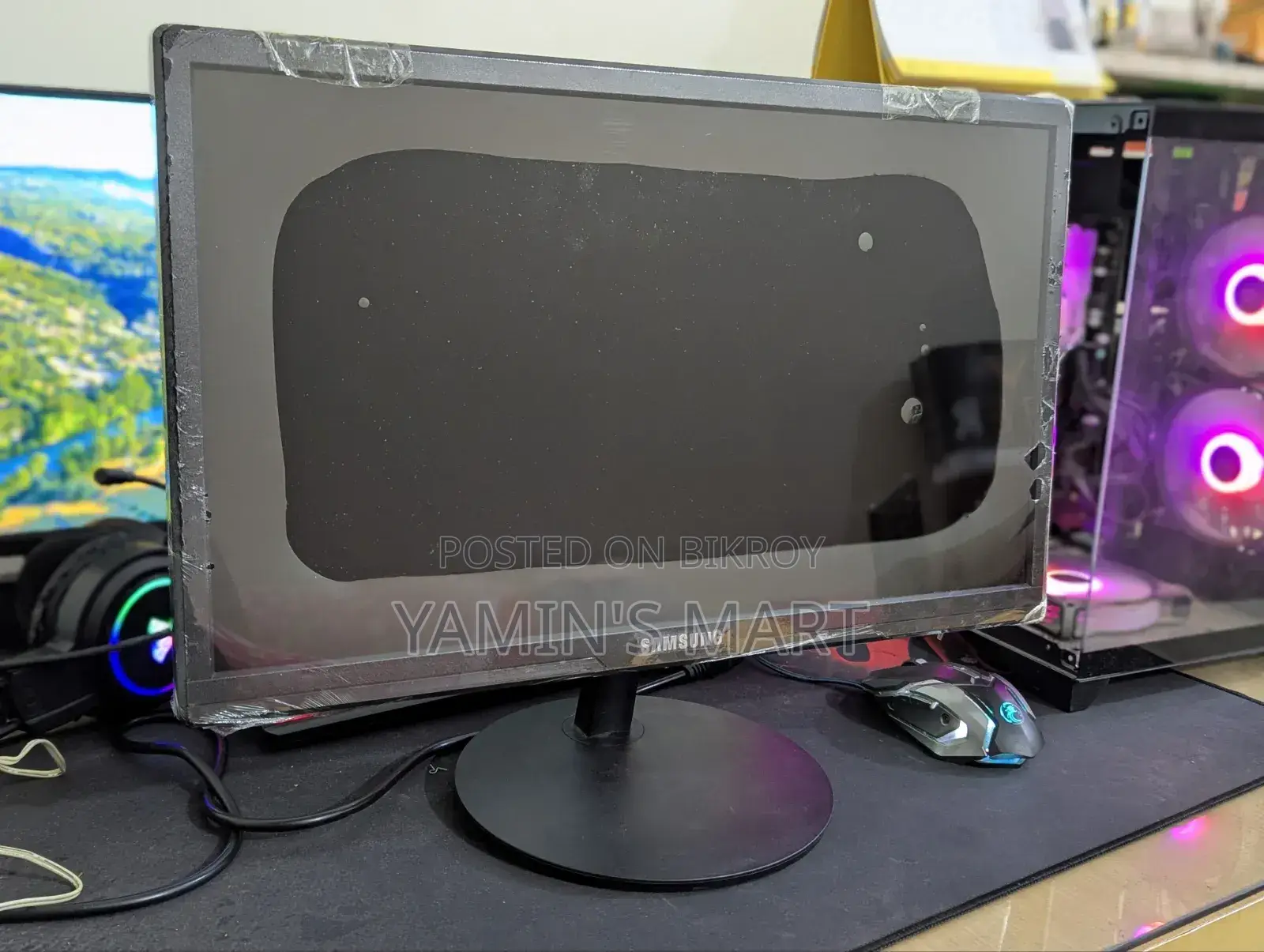 21.5" Samsung Monitor