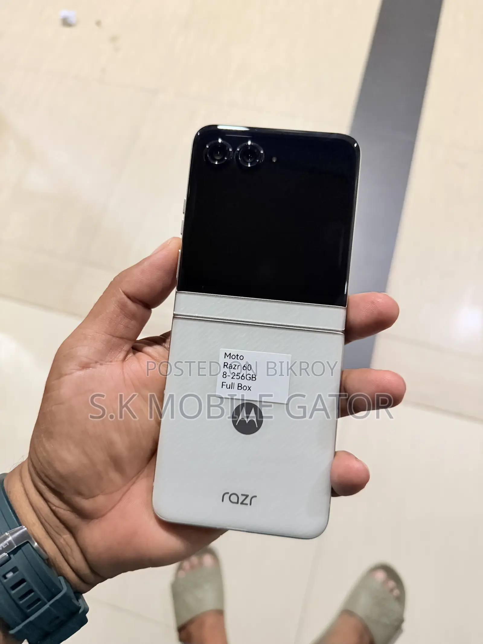 Motorola Razr 60 256 GB White